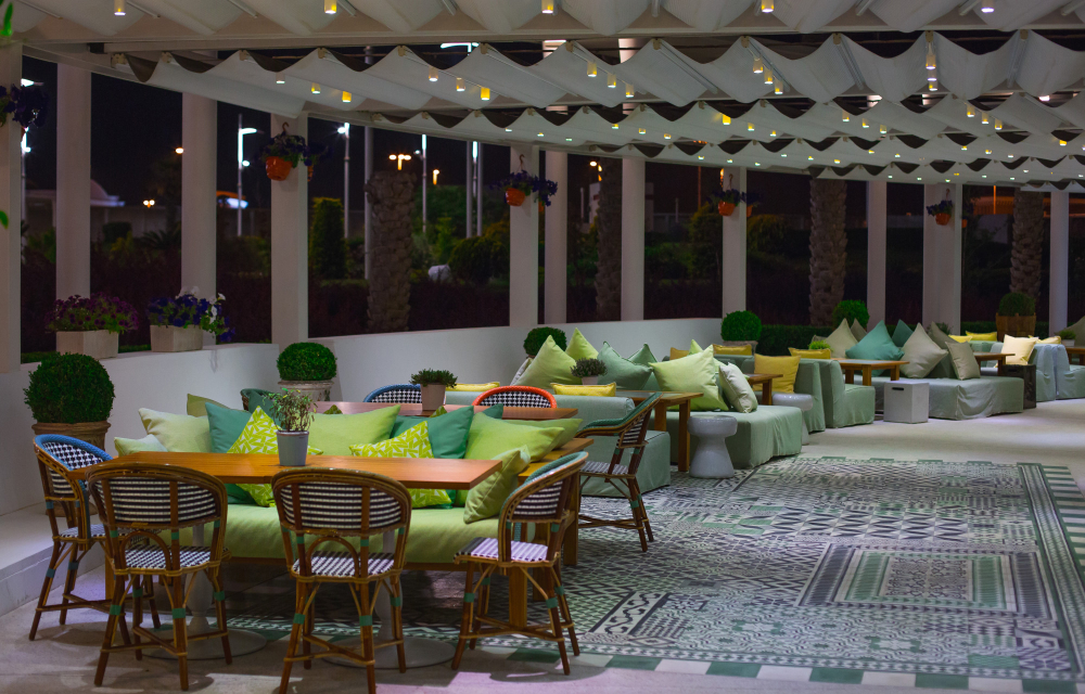Restaurant ambience 3